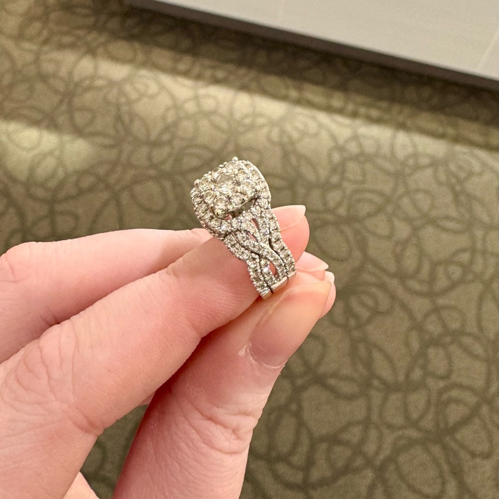 Bridal Set - Picture 2 of 2